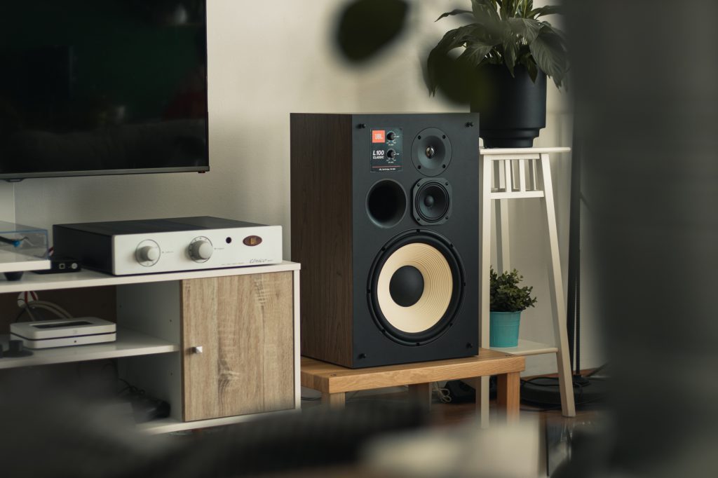 JBL L100 Classic hangfal Gedeon Studio