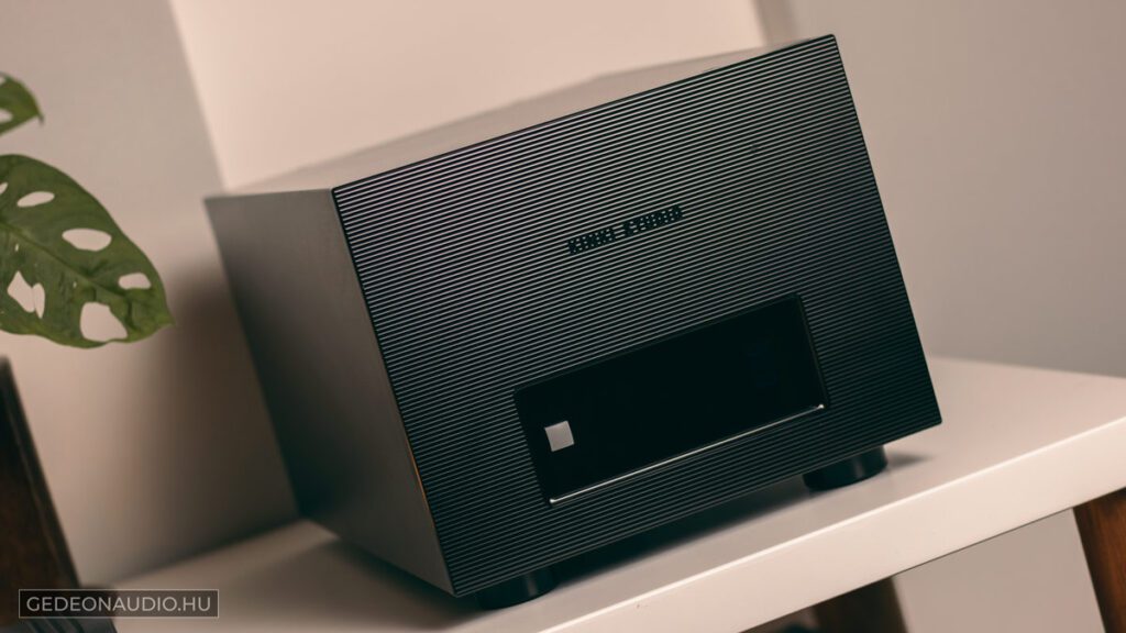 Kinki Studio EX-B7 erősítő Gedeon