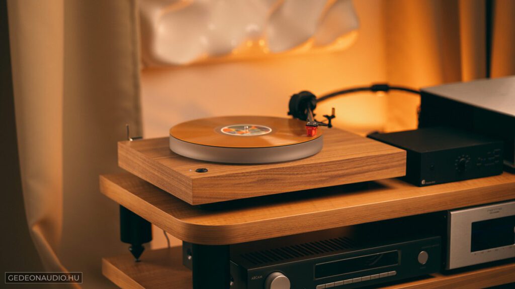 Pro-Ject X2 B lemezjátszó Gedeon Audio