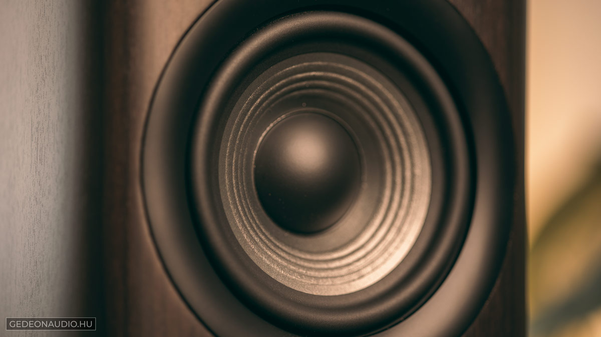 JBL Studio 620 hangfal teszt Gedeon Audio