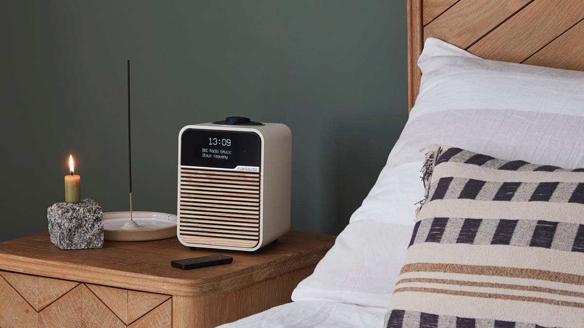 Ruark R1 MK4 Bluetooth-hangszóró FM rádió krém gedeon audio 