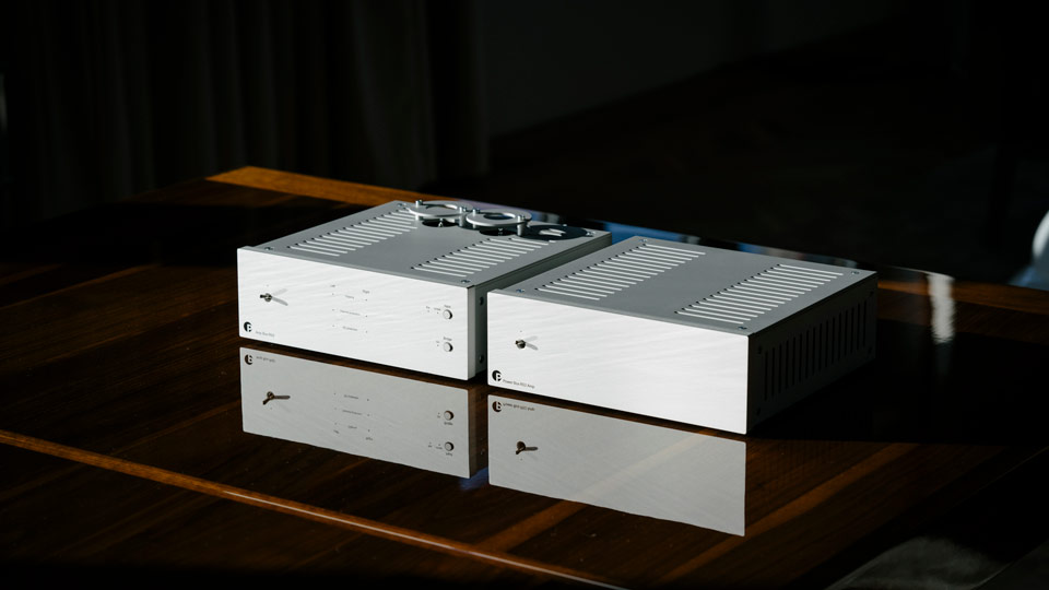 Pro-Ject Amp Box RS2 sztereó végerősítő Power Box RS2 Amp külső tápegység Gedeon Audio