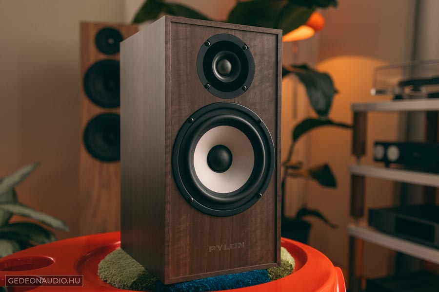 pylon pearl monitor hangfal gedeon audio