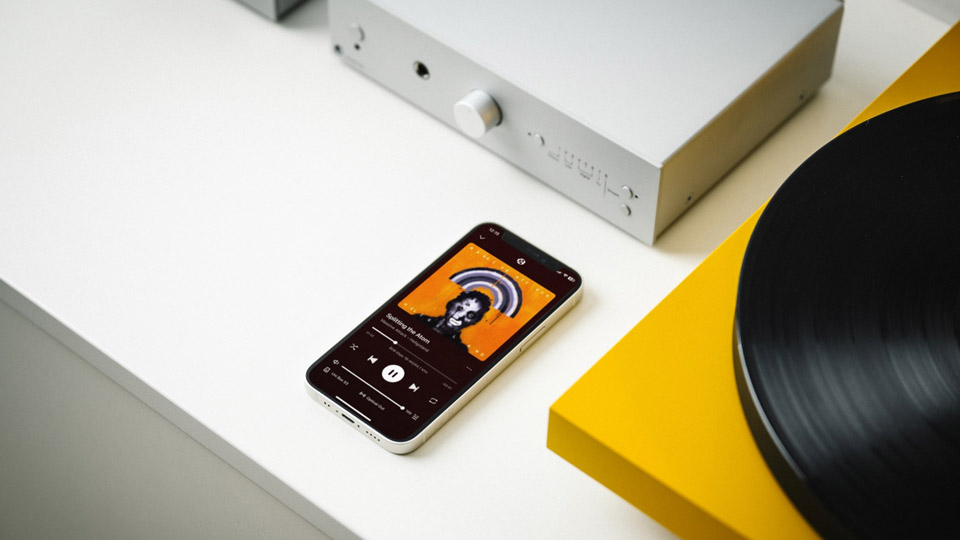 Pro-Ject Uni Box S3 alumínium ház közelről Gedeon Audio