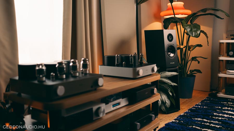 Pylon Audio Diamond Monitor 18 MKII hangfal előlnézet