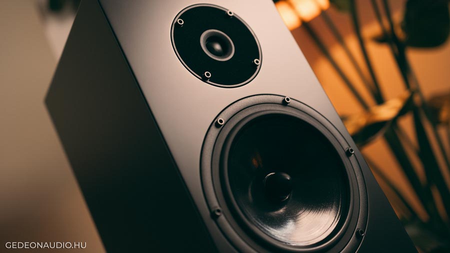 Pylon Audio Diamond Monitor 18 MKII hangfal előlnézet