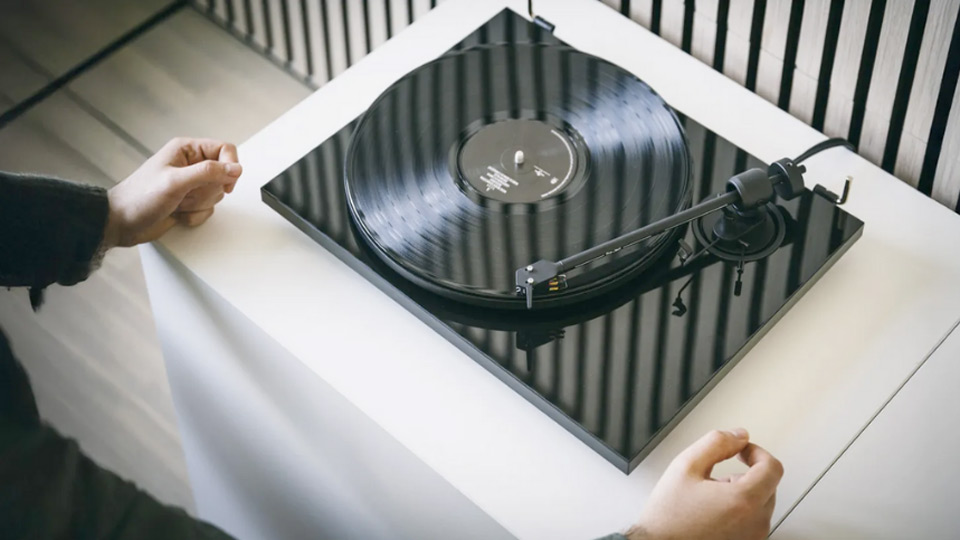 Pro-Ject E1.2 Plug & Play lemezjátszó fekete Gedeon Audio