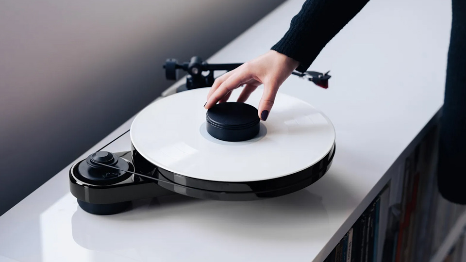 Pro-Ject Record Puck DS lemezleszorító súly fekete Gedeon Audio