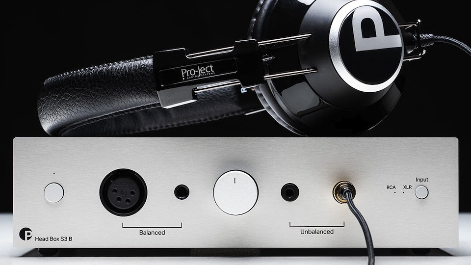Pro-Ject Head Box S3 B fejhallgató erősítő lifestyle Gedeon Audio