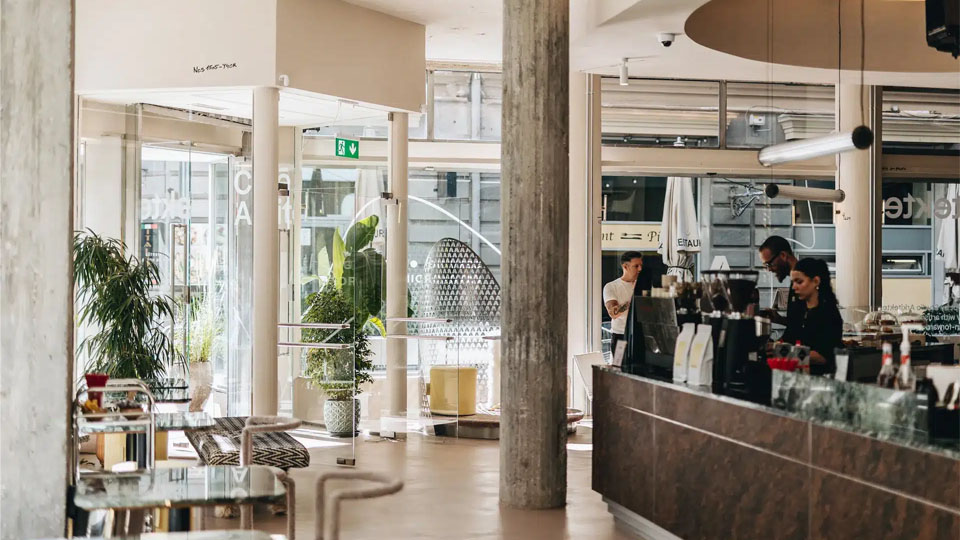 Pylon Audio Jade hangfalak Budapest belvárosában Café Arkitekter gedeon audio